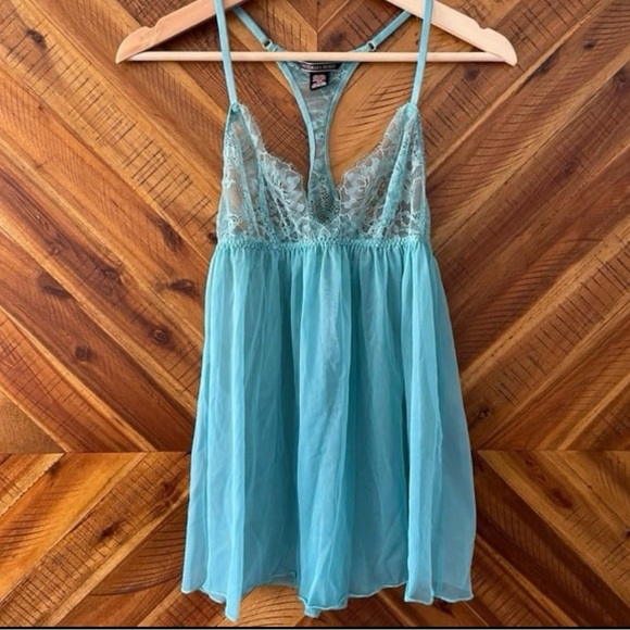 Victoria's Secret Other - Vintage Victoria’s Secret peekaboo lace babydoll Chemise Negligee Nightgown M